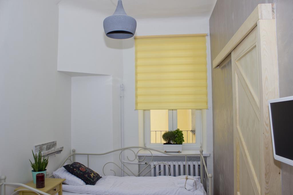 Chillout Hostel *
